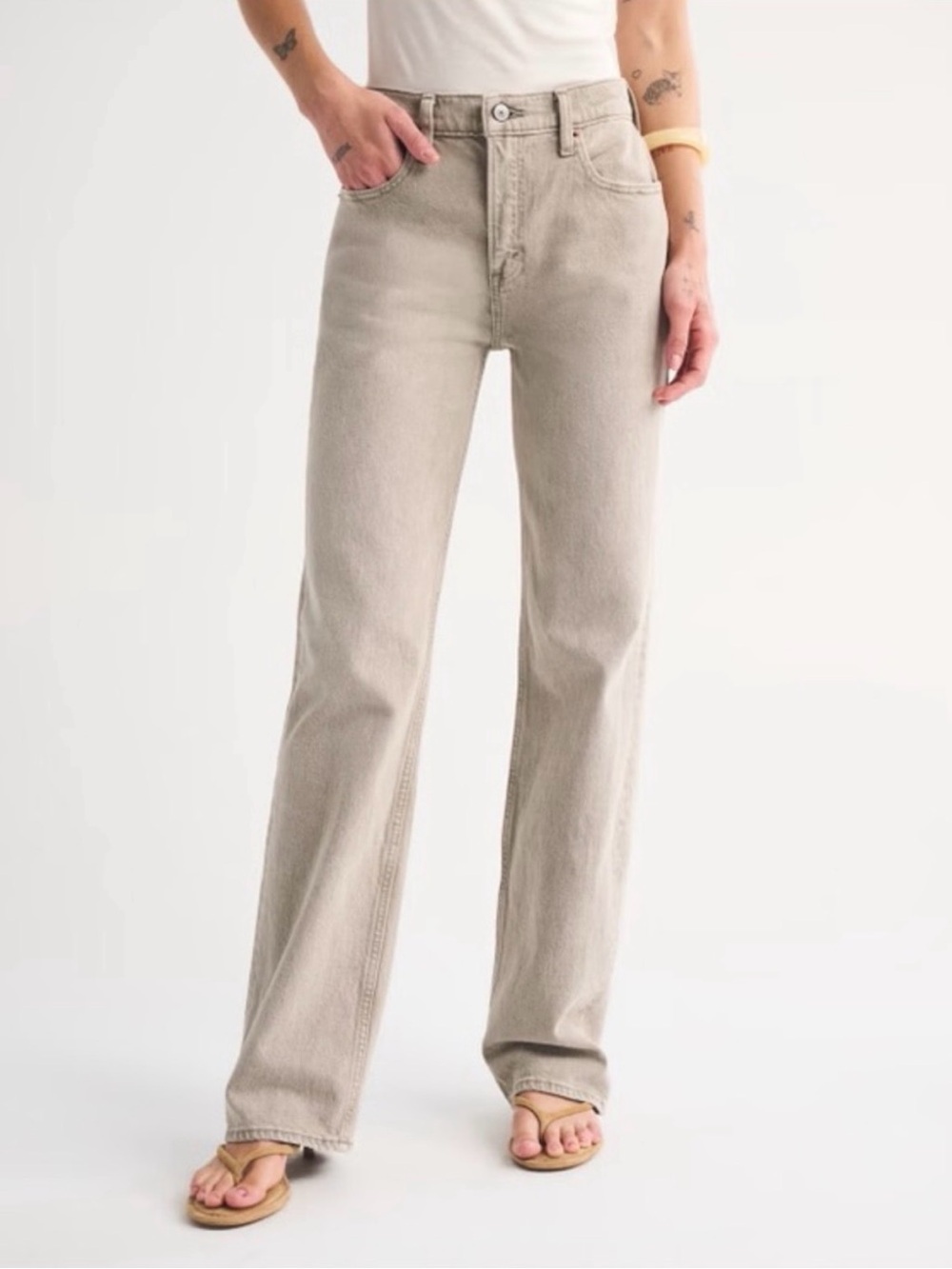 Abercrombie & Fitch Women's The 90's Straight Ultra High Rise Jean In Stone 12XL